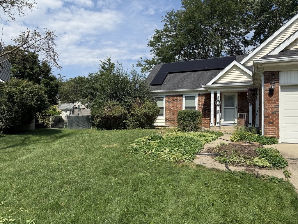 102 Adair Court - Photo 1