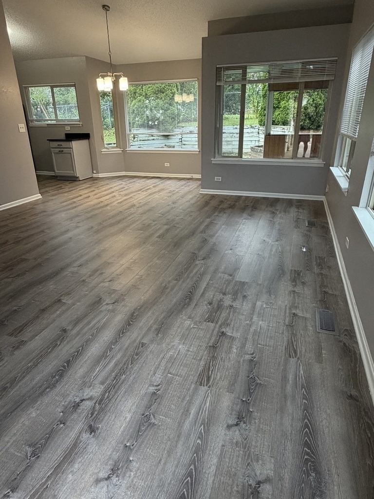 1009 Pheasant Run Lane - Photo 5