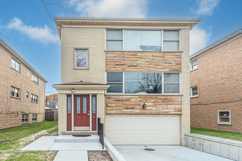 6420 N Spaulding Avenue - Photo 0