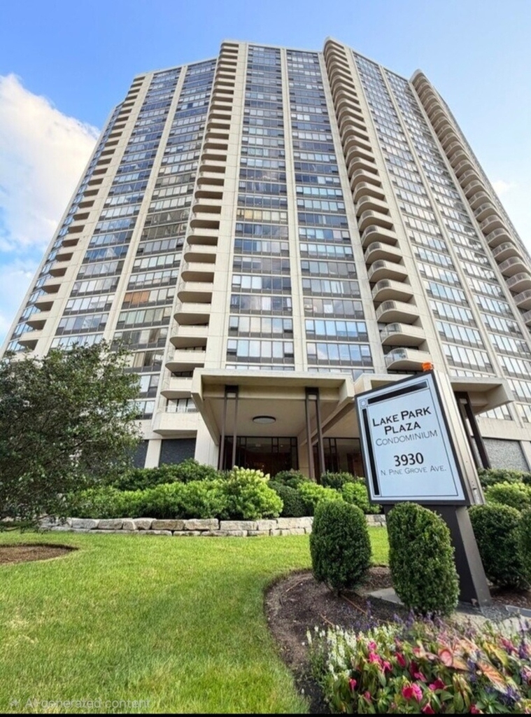 3930 N Pine Grove Avenue - Photo 10