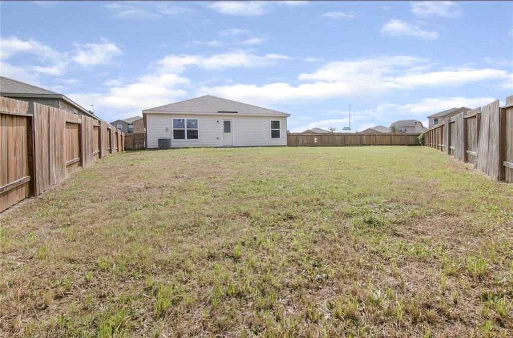 22622 Cloverland Field Drive - Photo 17