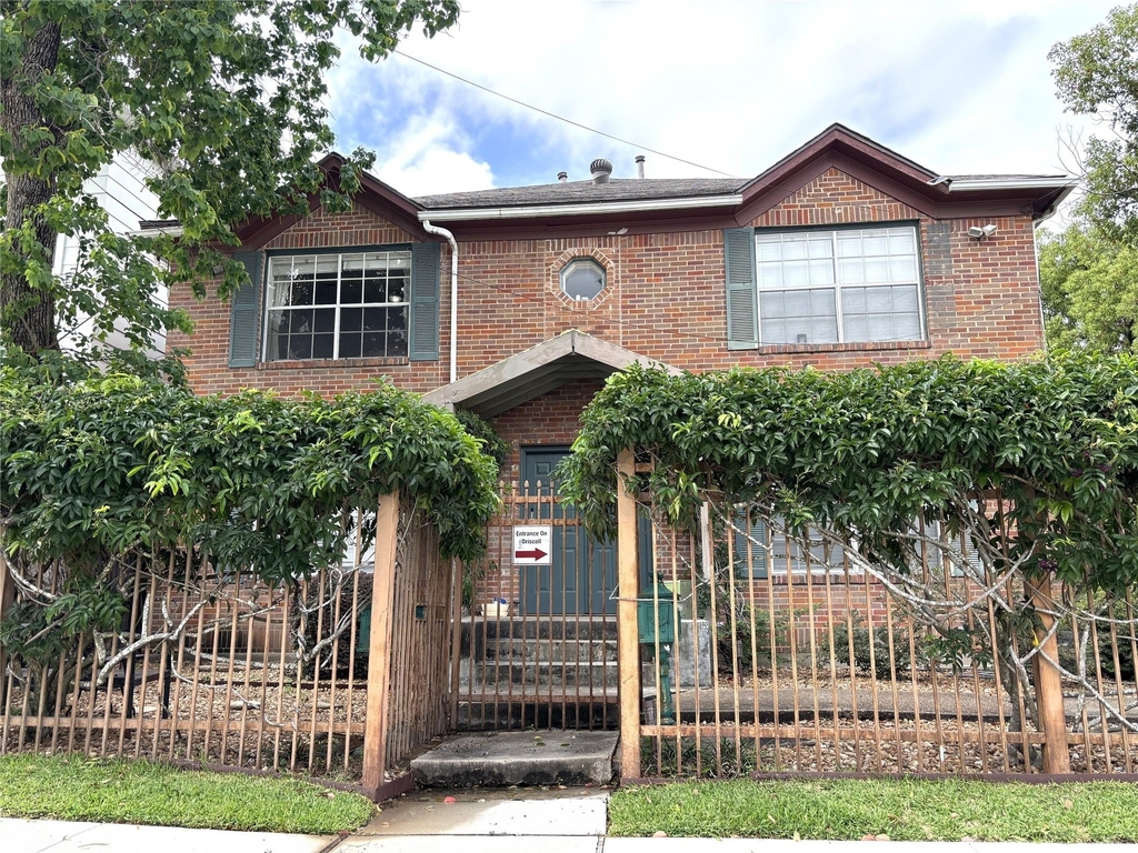 1840 Branard Street - Photo 0