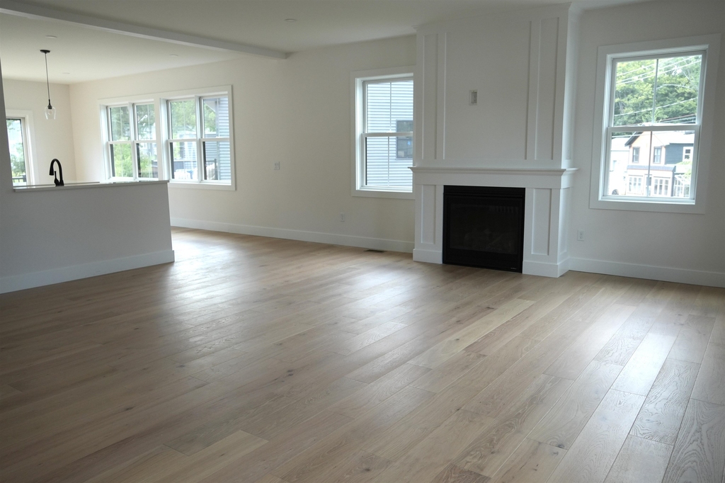 48 Main - Photo 12