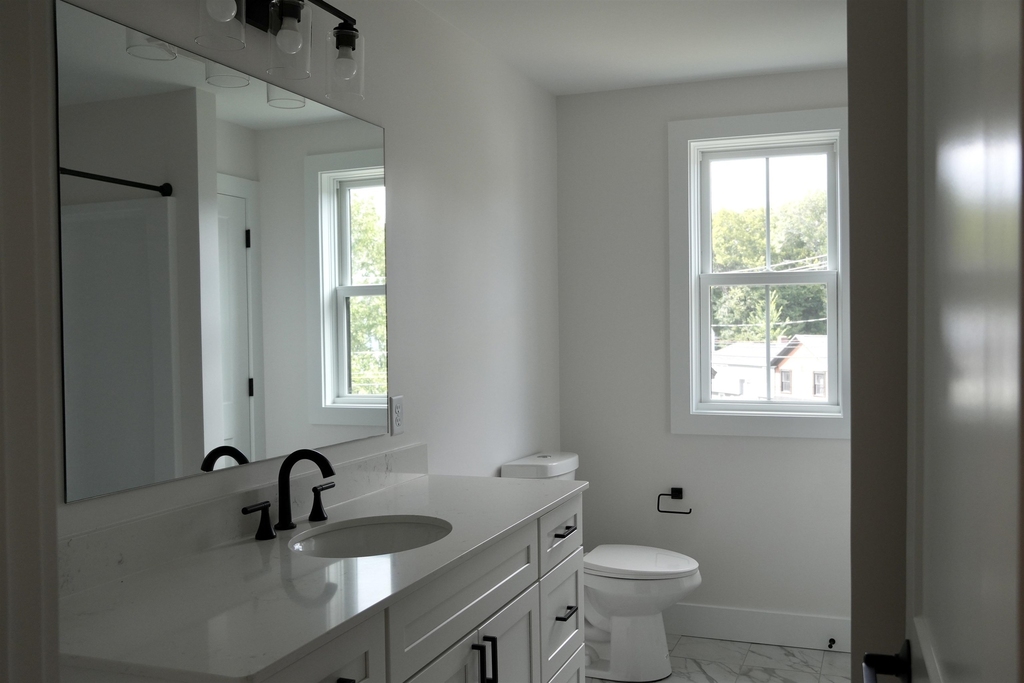 48 Main - Photo 26