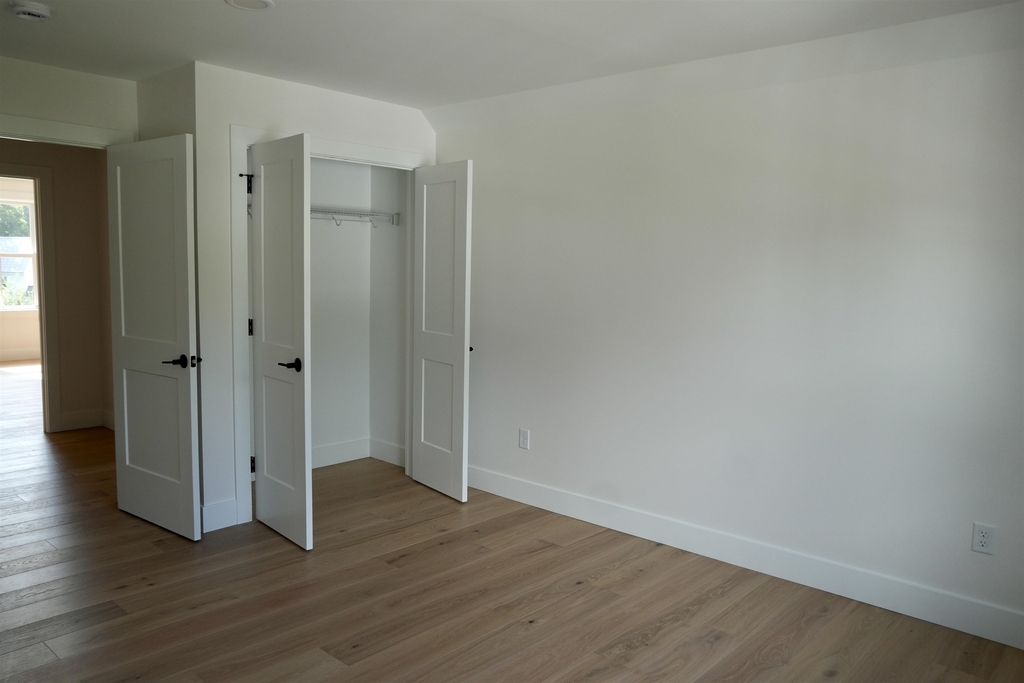 48 Main - Photo 9