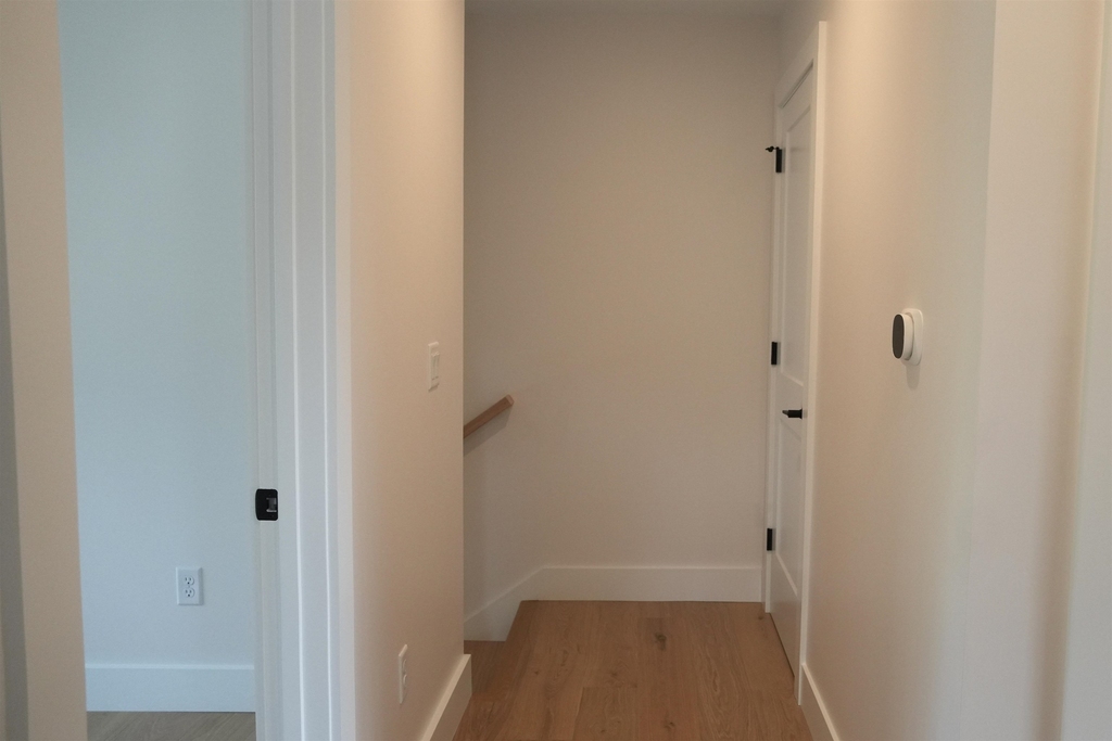 48 Main - Photo 22