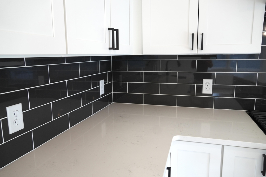 48 Main - Photo 3