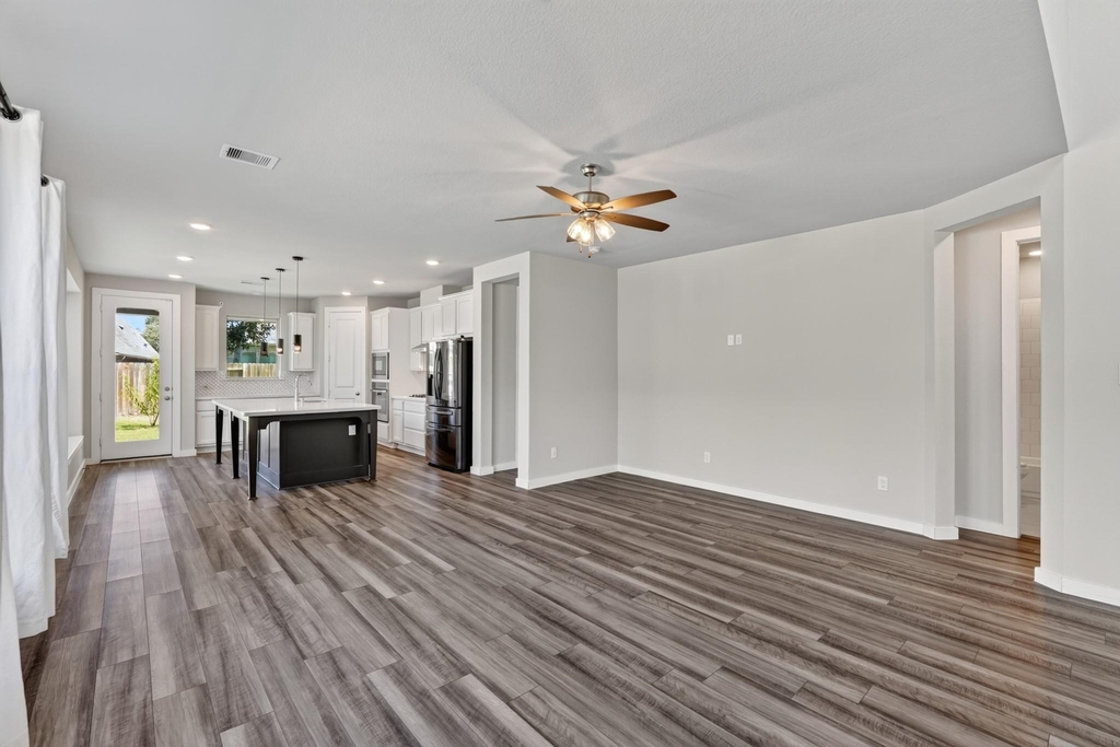 706 Santa Elena Trail - Photo 12