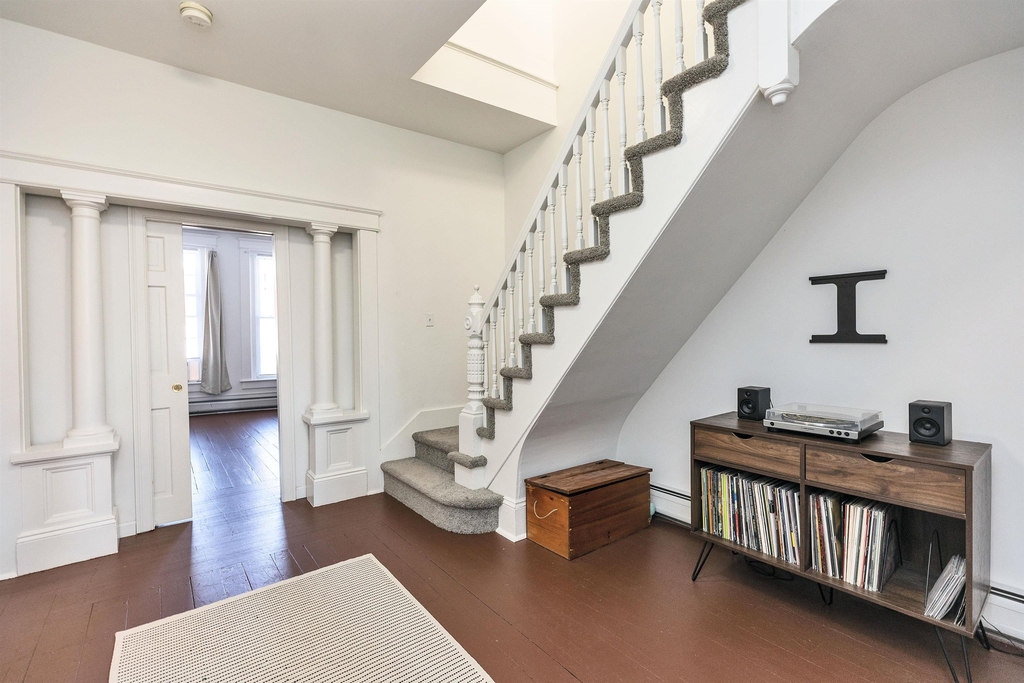 133 Main - Photo 1
