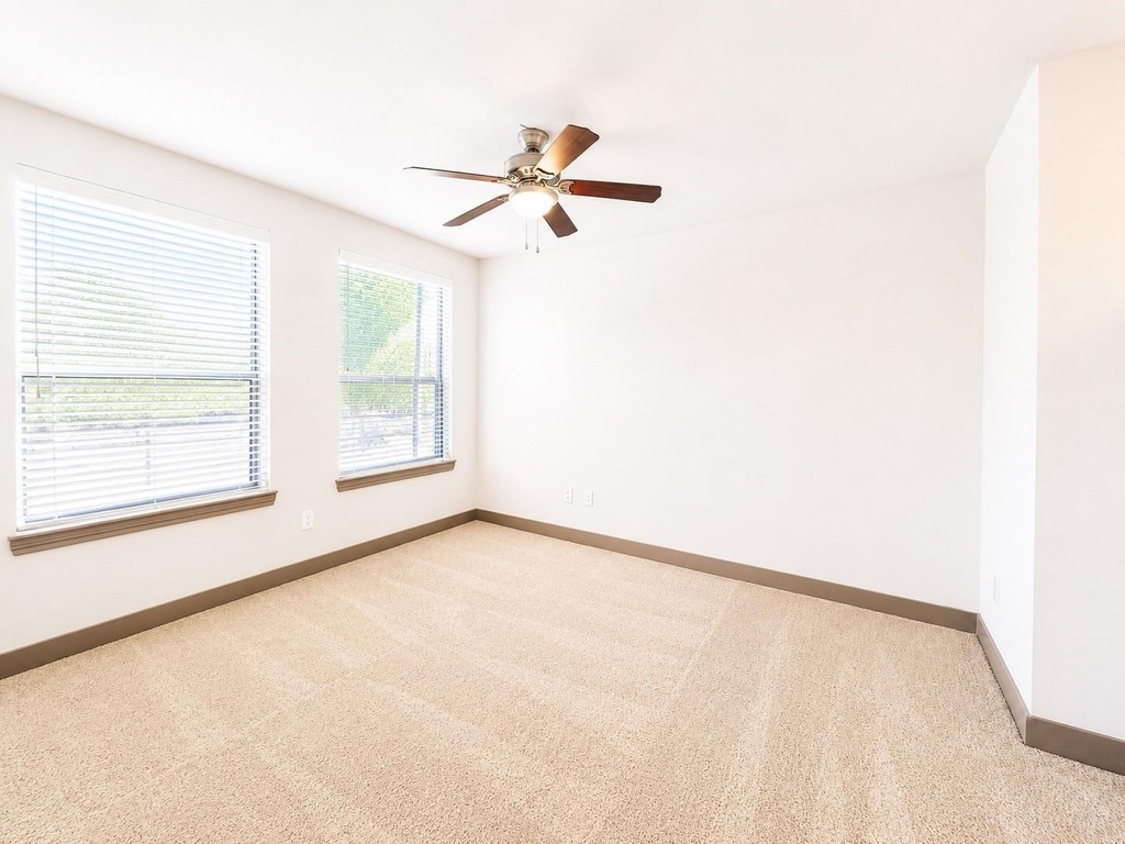 2910 Milam St Street - Photo 8