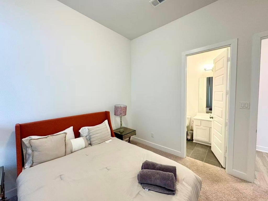31019 Sun Valley Drive - Photo 8
