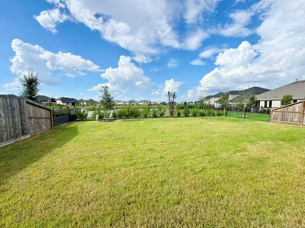 31019 Sun Valley Drive - Photo 43