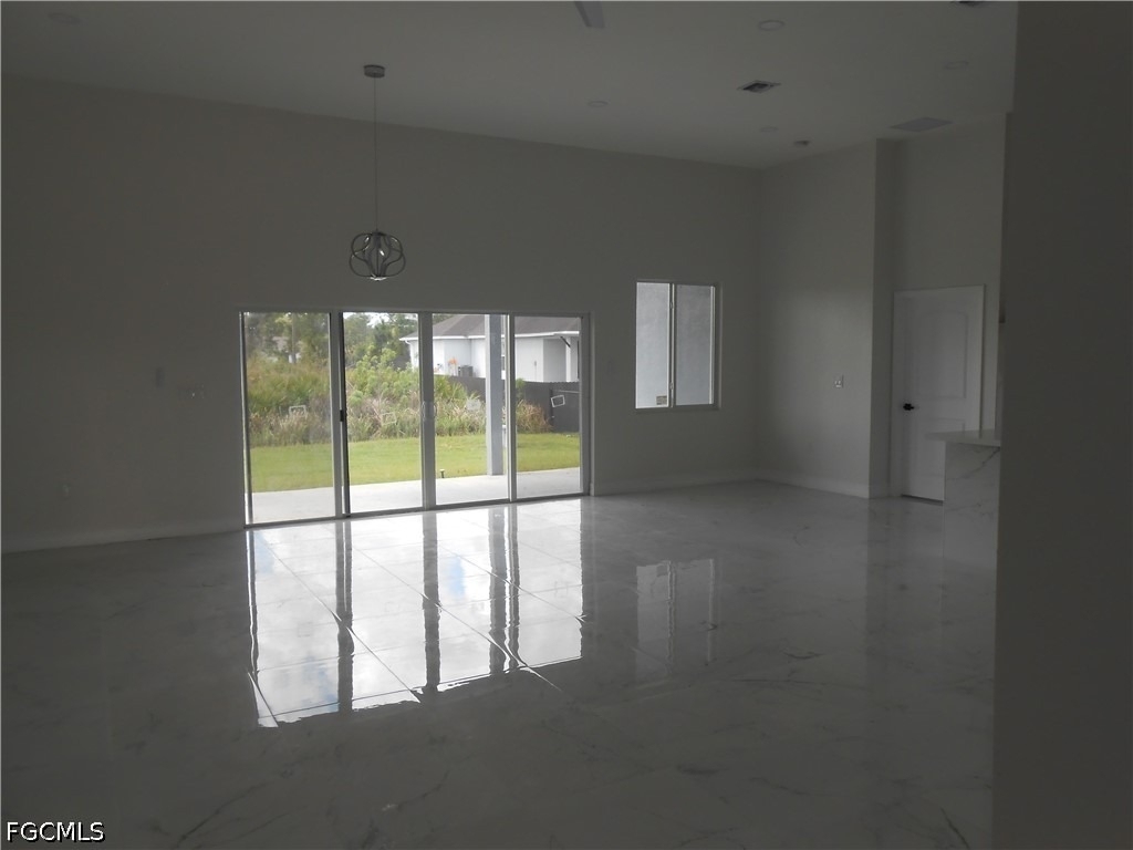 2809 55th Street W - Photo 3
