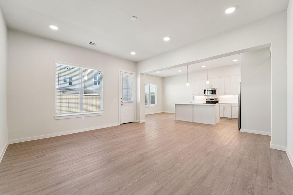 7407 Hadley Meadow Lane - Photo 11