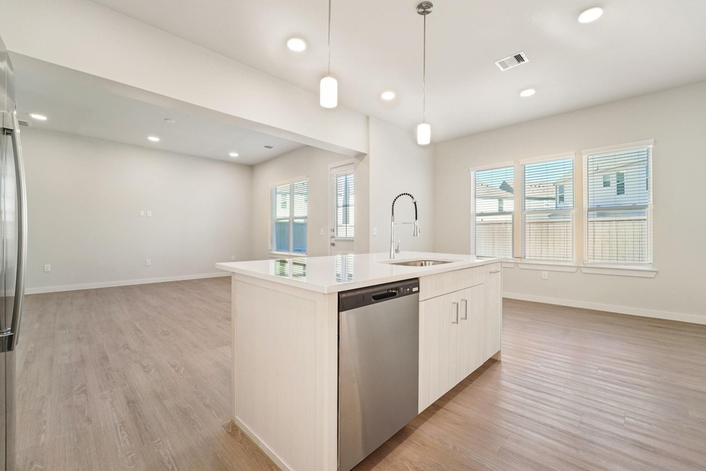 7407 Hadley Meadow Lane - Photo 17