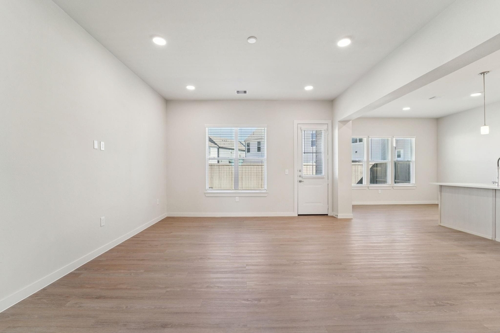 7407 Hadley Meadow Lane - Photo 2