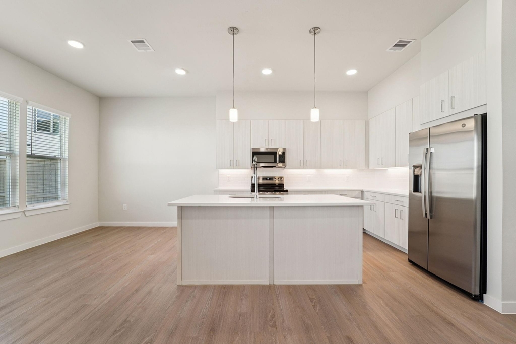 7407 Hadley Meadow Lane - Photo 1