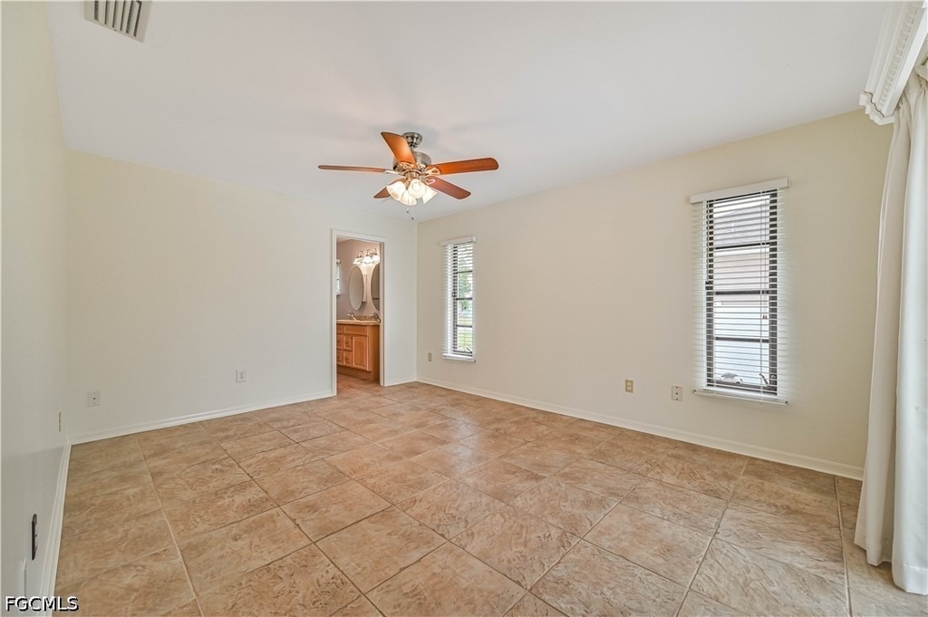 634 Se 32nd Street - Photo 14