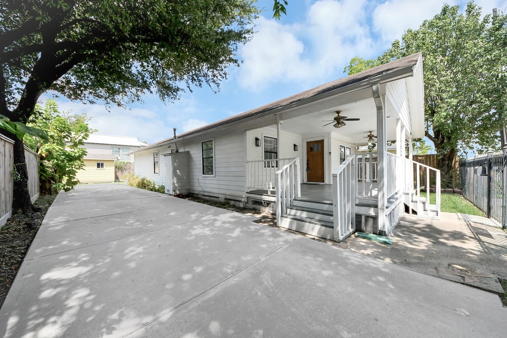 311 N Milby Street - Photo 23