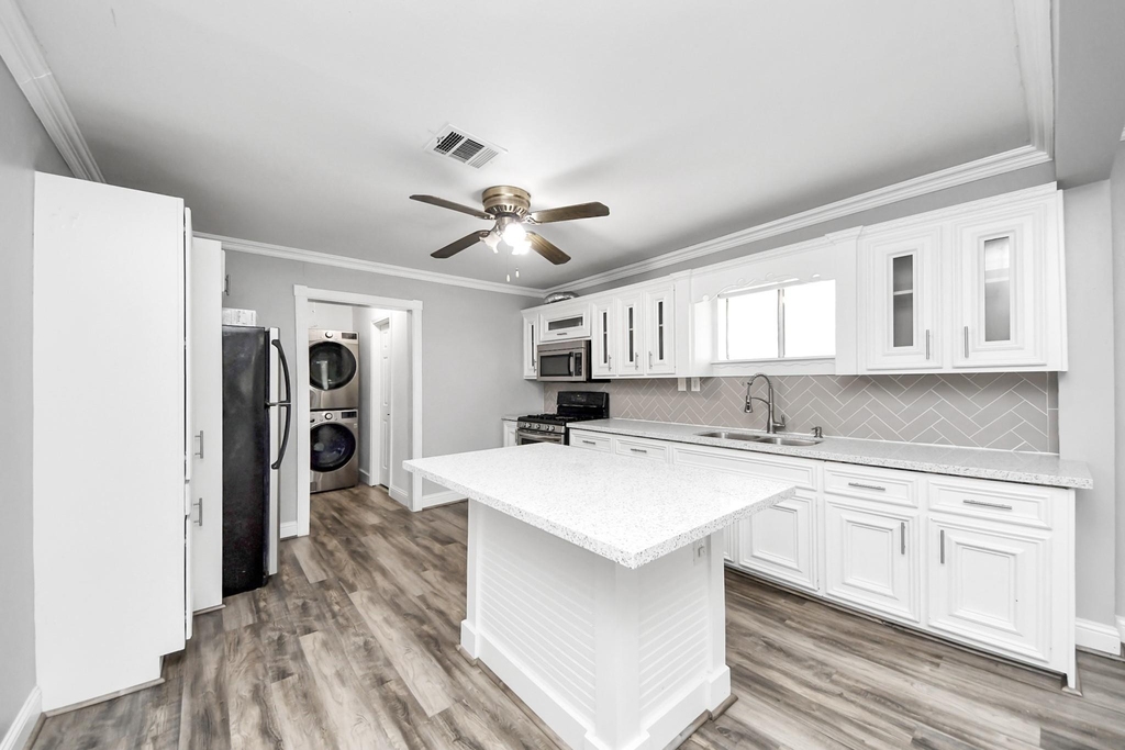 311 N Milby Street - Photo 4