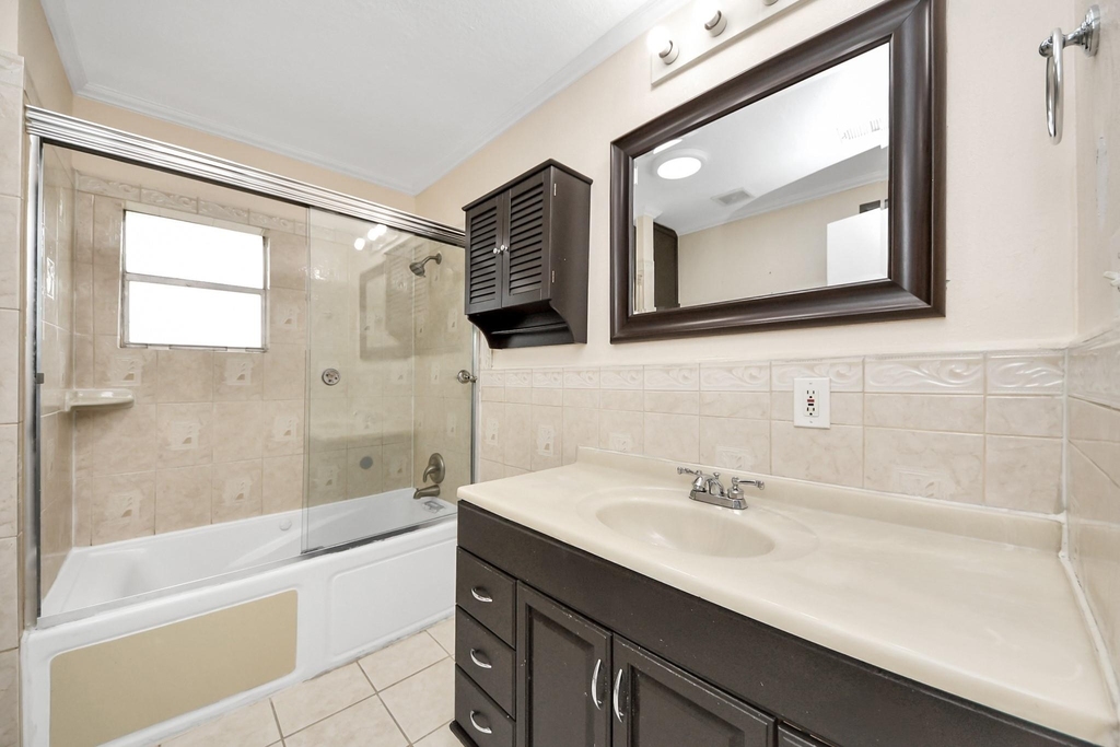 311 N Milby Street - Photo 18