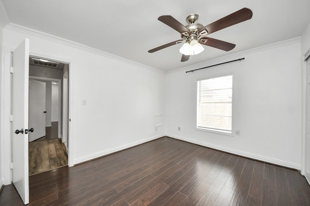 311 N Milby Street - Photo 19