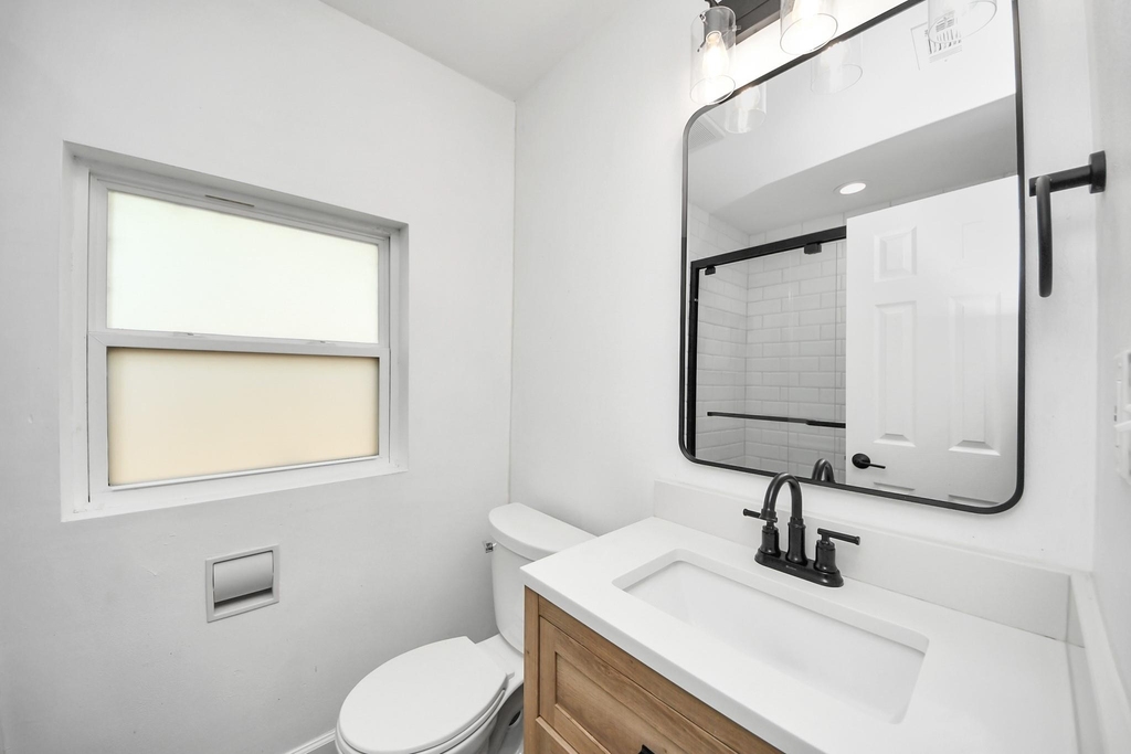 311 N Milby Street - Photo 14