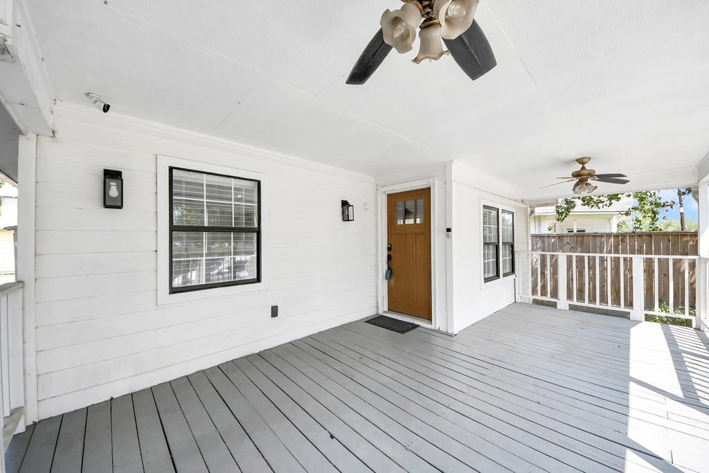 311 N Milby Street - Photo 3