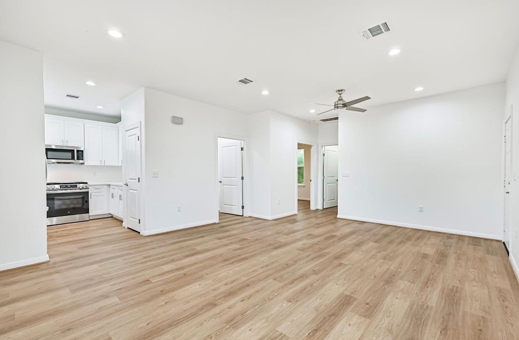2311 Mary Moody Northern Street - Photo 10