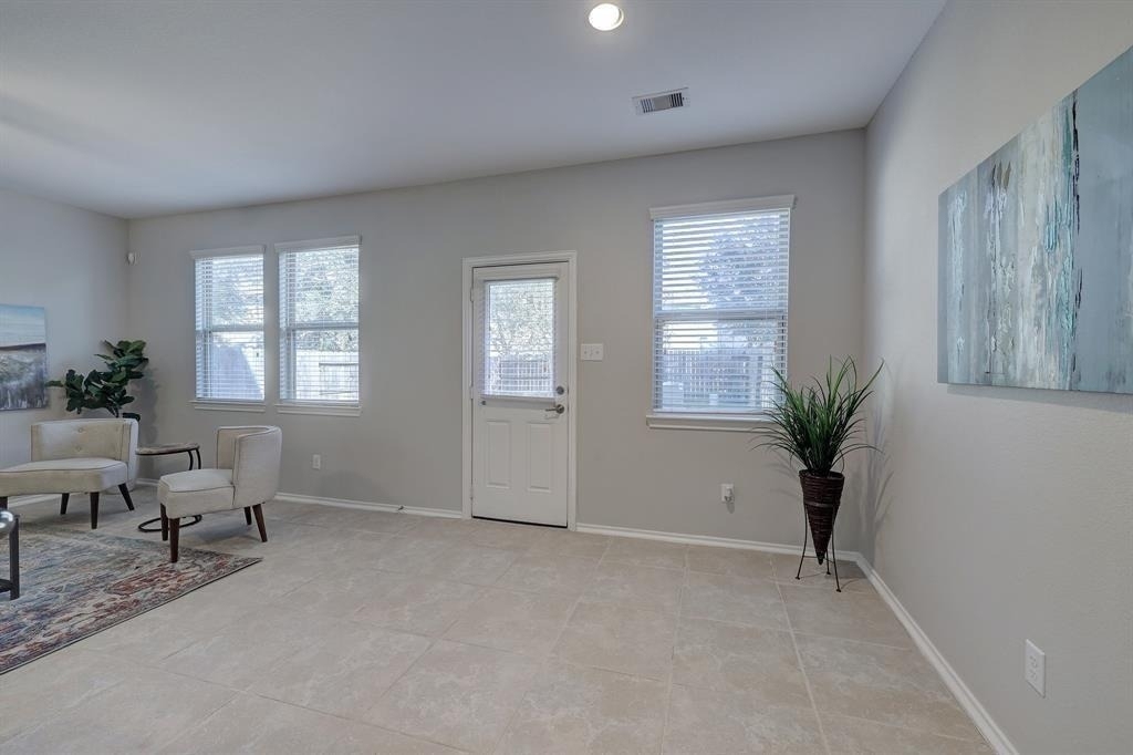 24511 Folkstone Circle - Photo 9