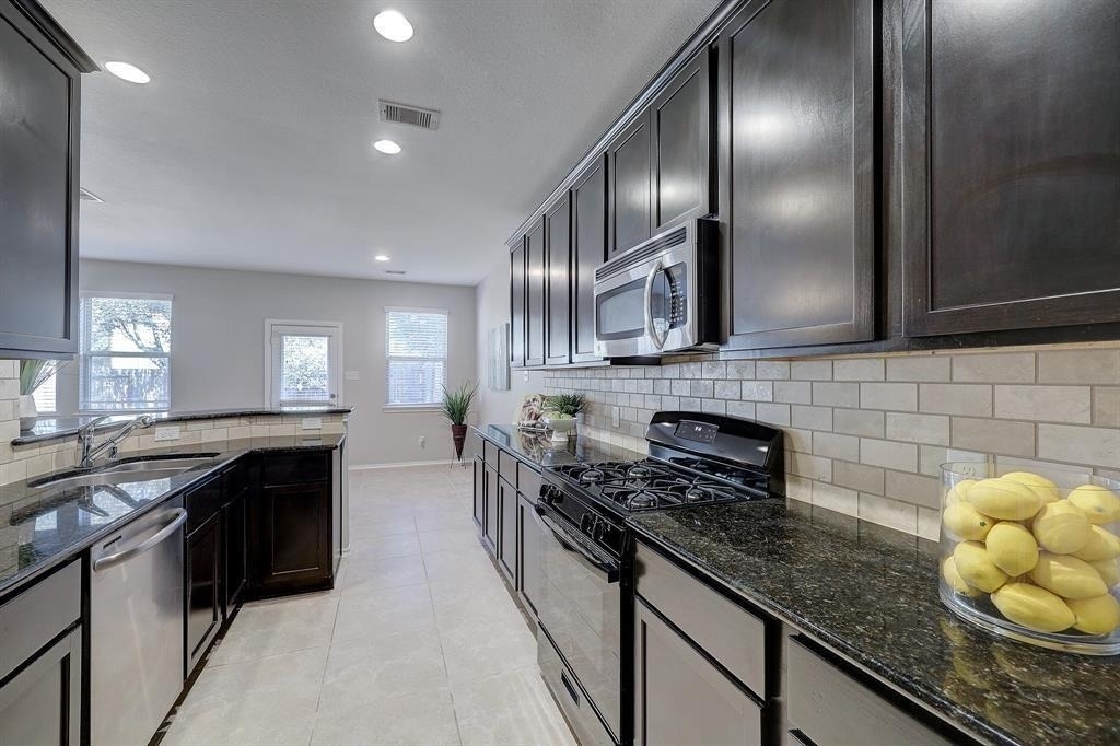 24511 Folkstone Circle - Photo 12