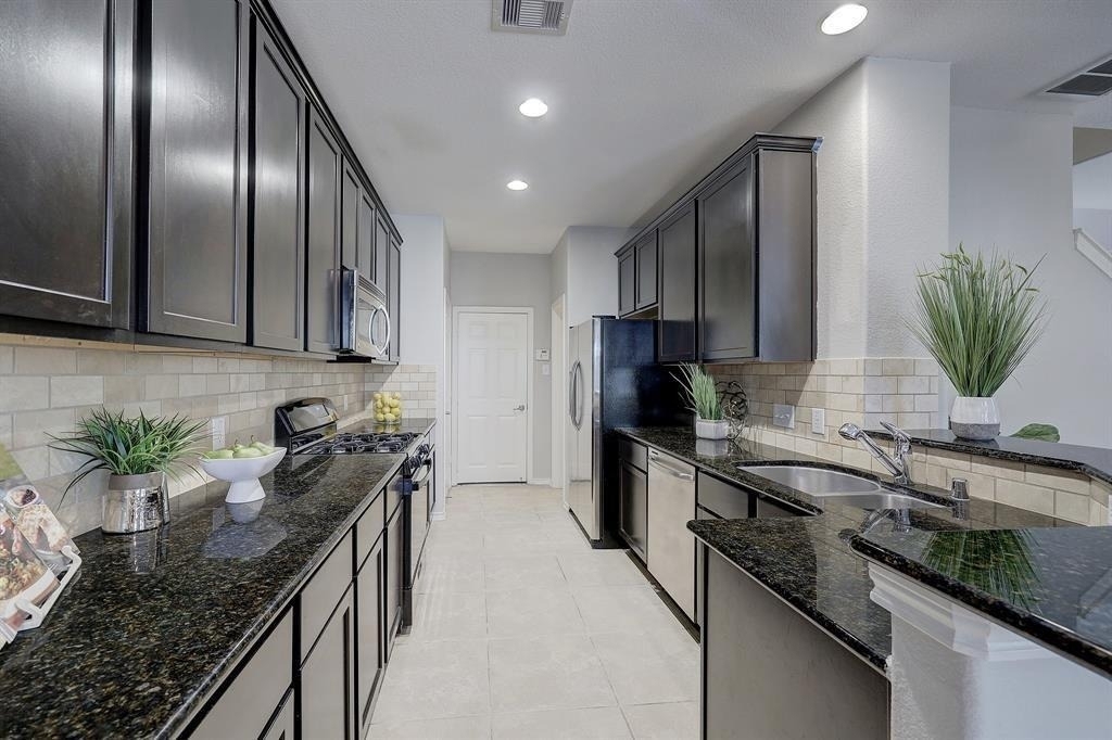 24511 Folkstone Circle - Photo 11