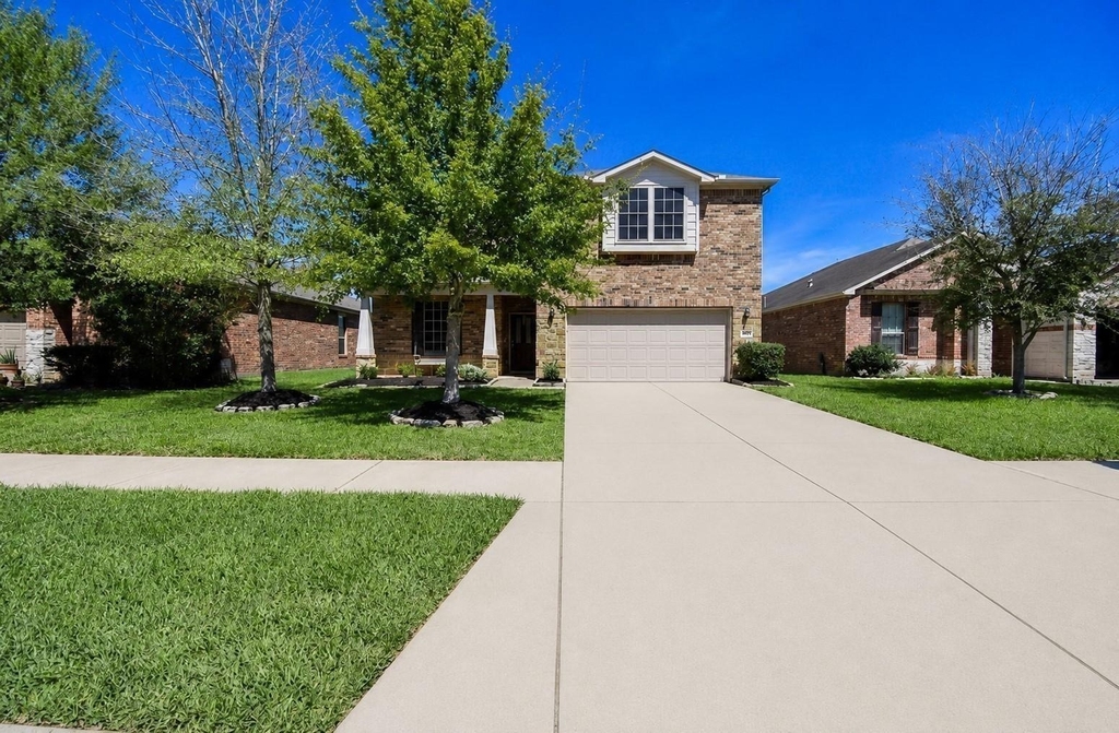 8207 Running Brook Lane - Photo 0