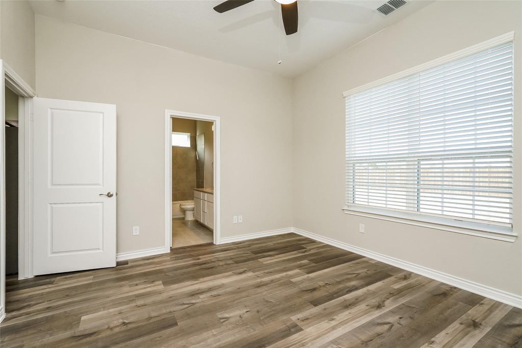2417 Aurora Lane - Photo 12