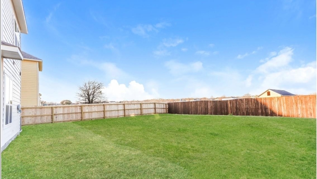 2500 Aurora Lane - Photo 3