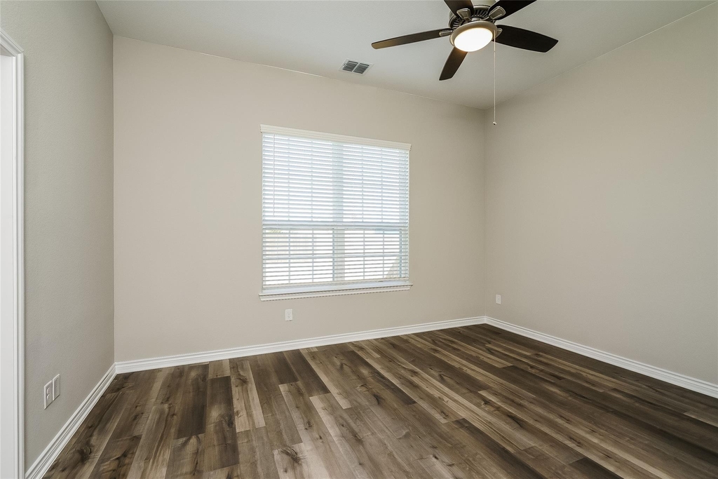 2417 Aurora Lane - Photo 11