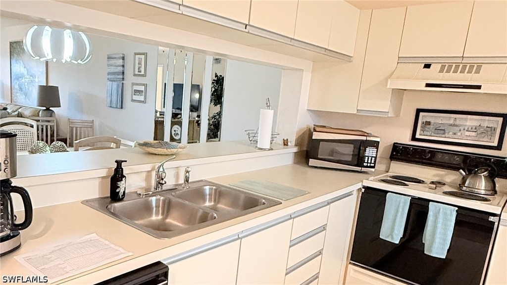6945 Dennis Circle - Photo 10
