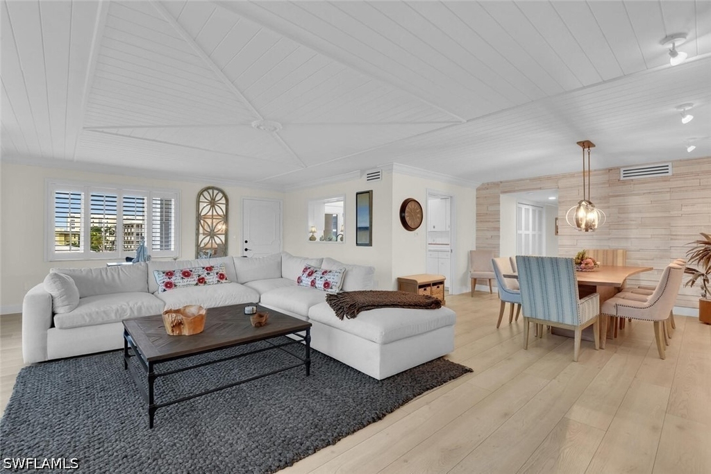 222 Harbour Drive - Photo 2