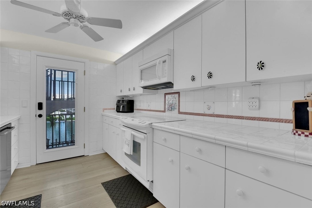 222 Harbour Drive - Photo 11