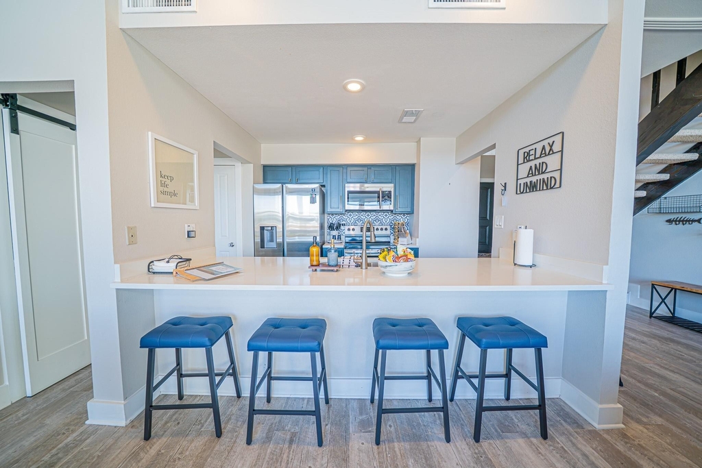 4006 Knollcrest Drive - Photo 5