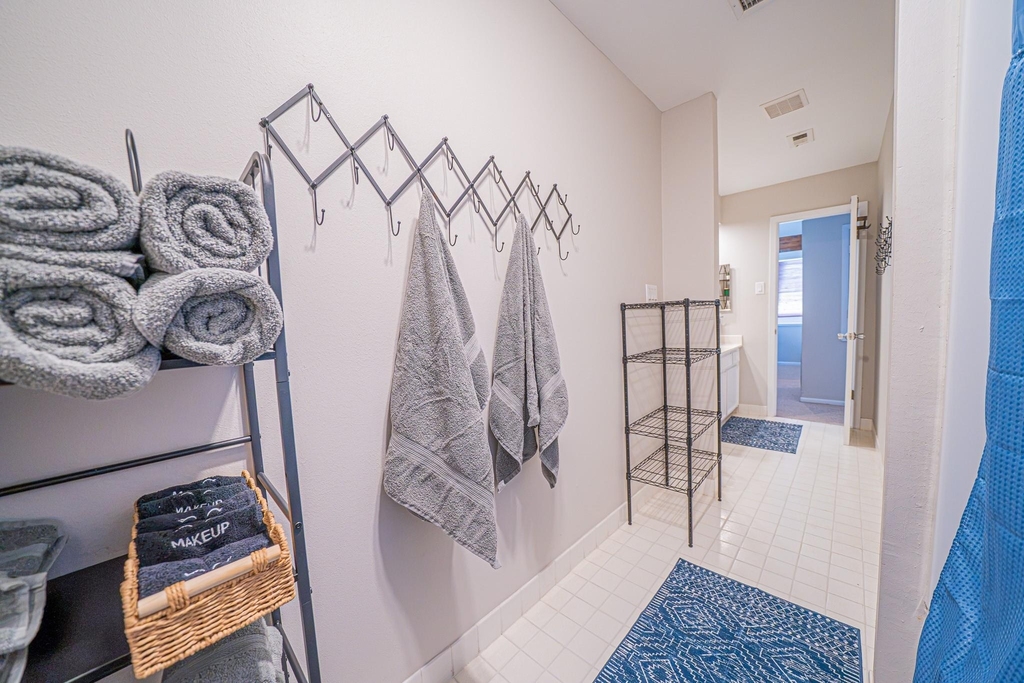 4006 Knollcrest Drive - Photo 18