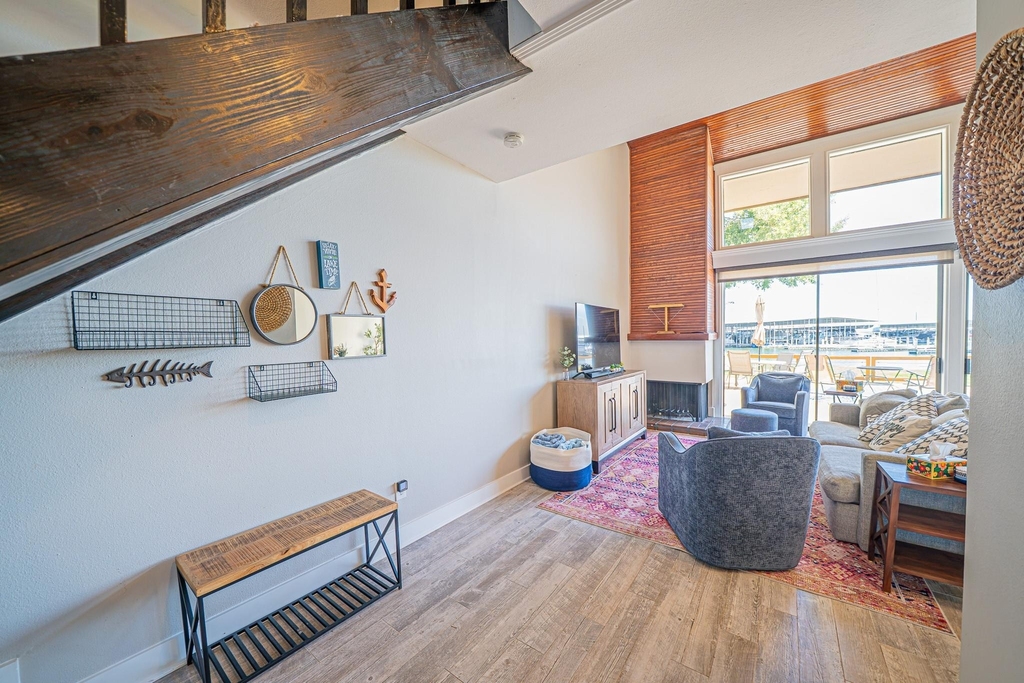 4006 Knollcrest Drive - Photo 10