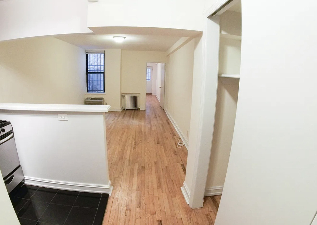 193 East 76th Street - Photo 3