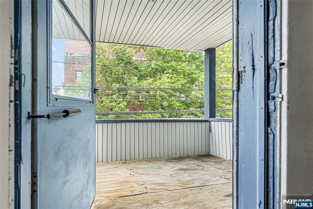 564 Sanford - Photo 6