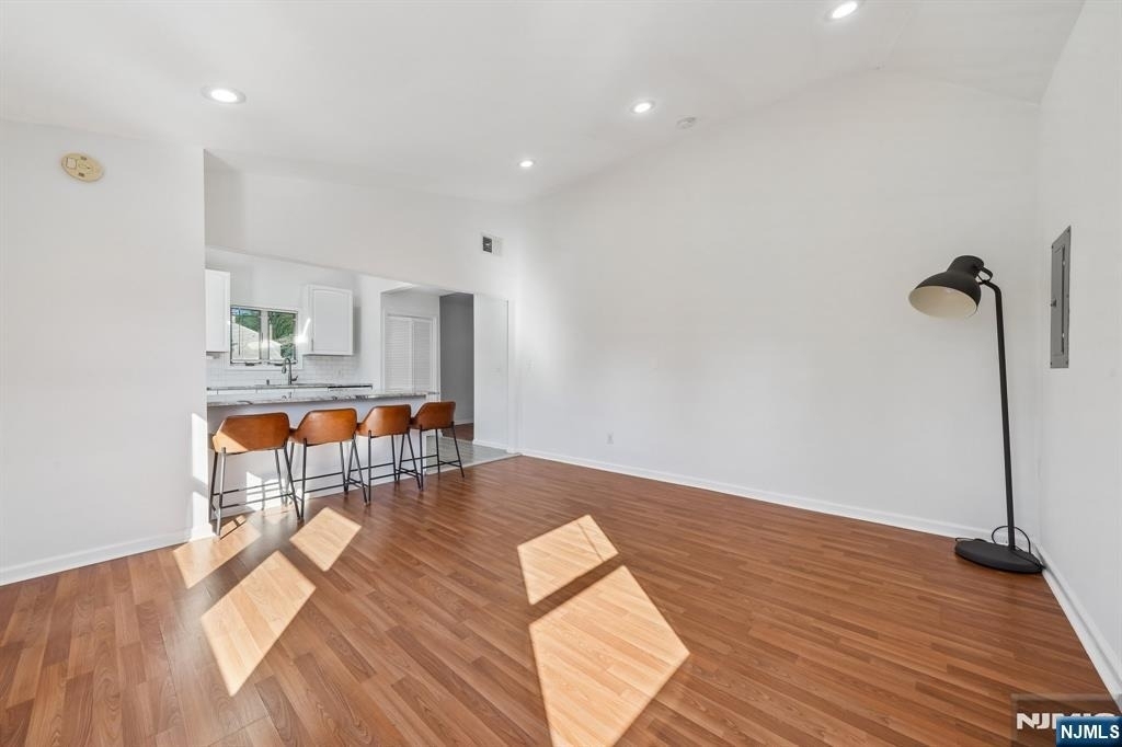 164 Washington - Photo 12