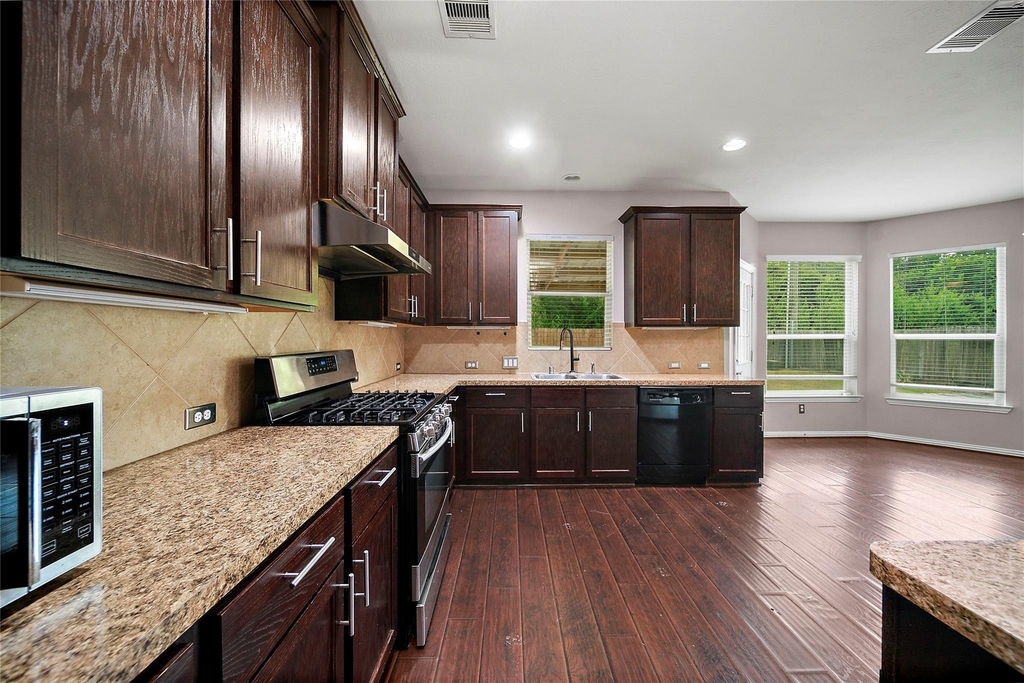 2910 Lakecrest Ridge Drive - Photo 5