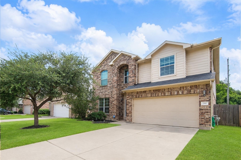 2910 Lakecrest Ridge Drive - Photo 1