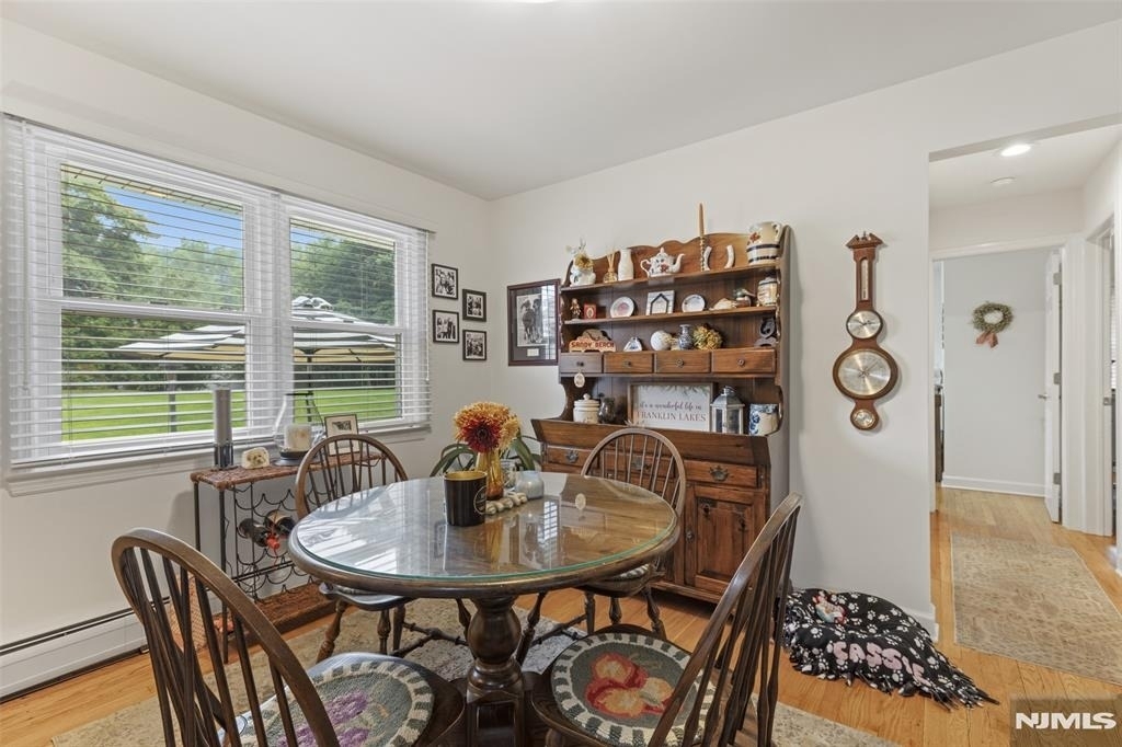 326 Ramapo Valley - Photo 9