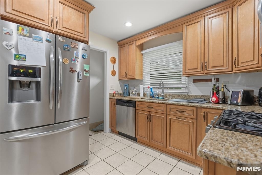 326 Ramapo Valley - Photo 5