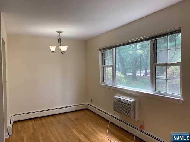 208 Washington - Photo 2